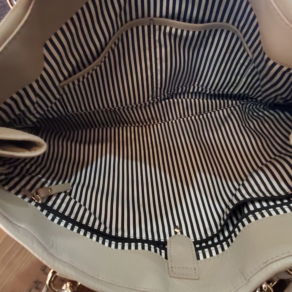 Kate Spade Purse with Dust Bag - Picture 5 of 16